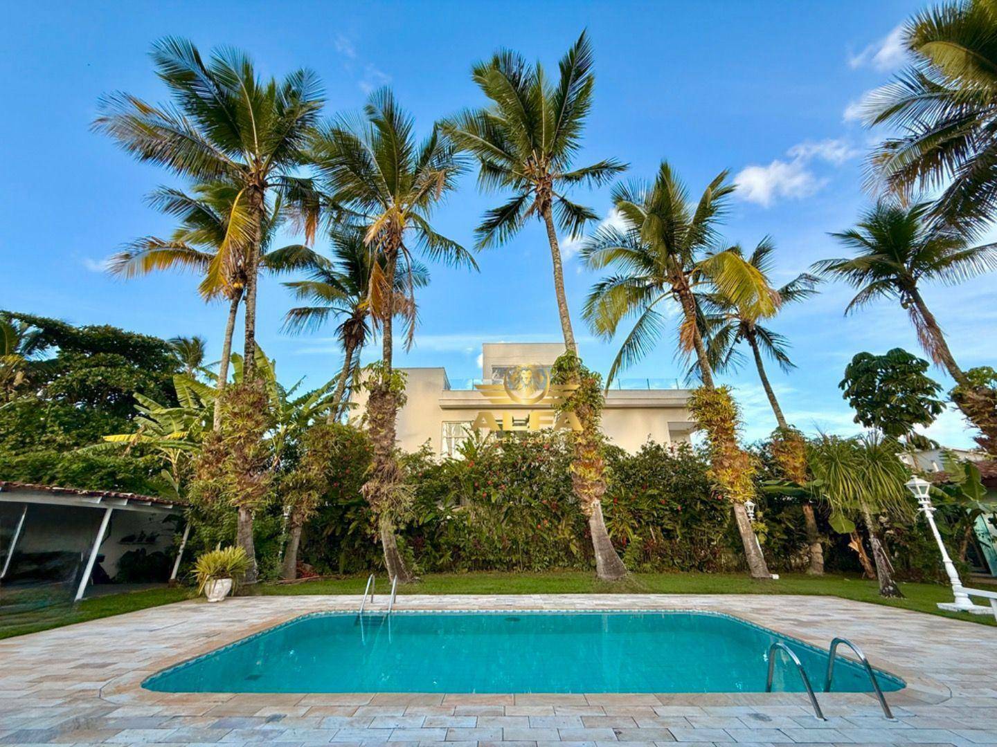Casa à venda com 6 quartos, 311m² - Foto 2