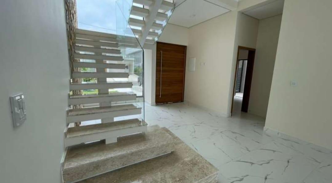 Casa à venda com 4 quartos, 650m² - Foto 3