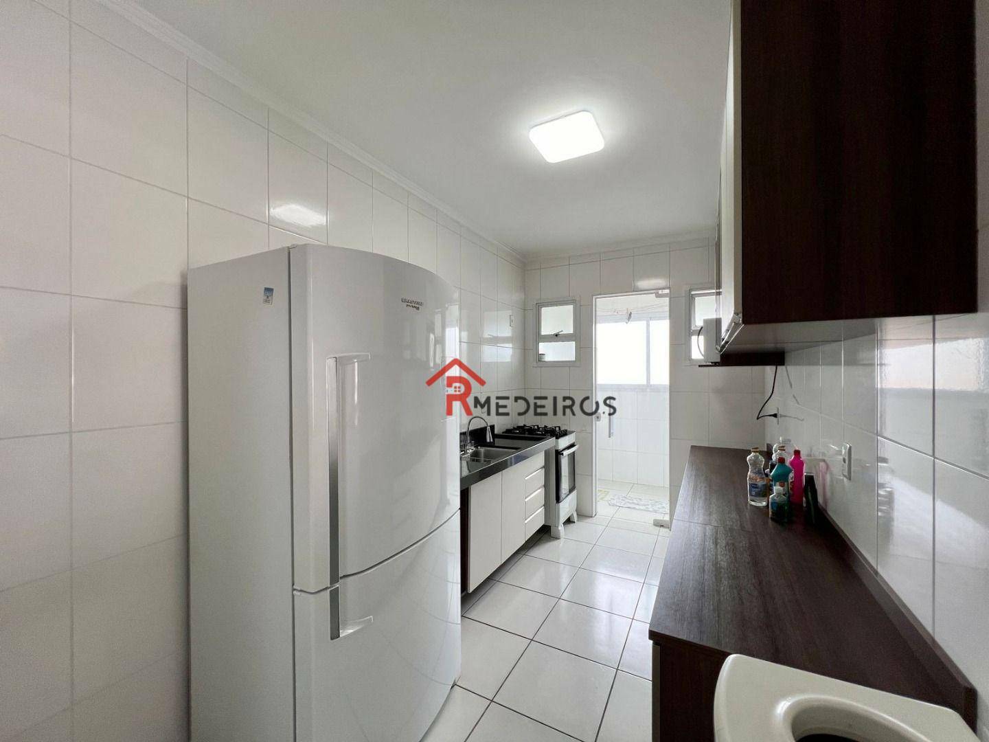 Apartamento à venda com 2 quartos, 72m² - Foto 7