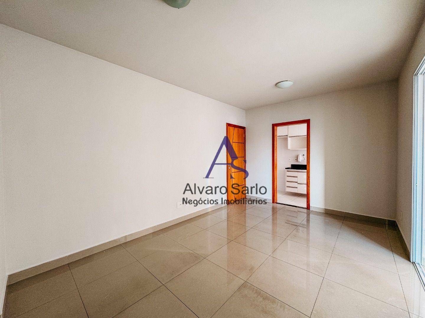 Apartamento à venda com 2 quartos, 62m² - Foto 2