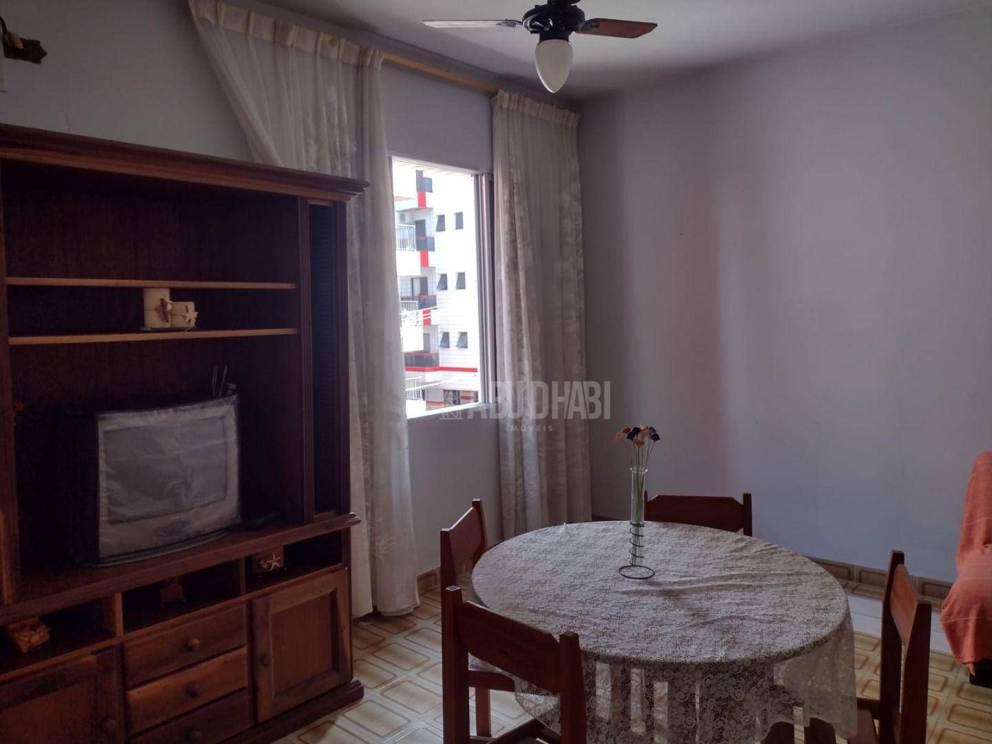 Apartamento à venda com 1 quarto, 80m² - Foto 2