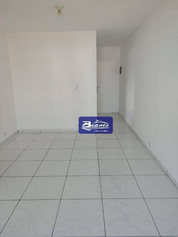 Apartamento à venda com 2 quartos, 62m² - Foto 9