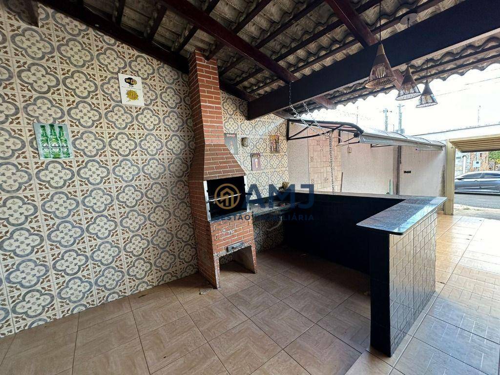 Casa à venda com 2 quartos, 96m² - Foto 2