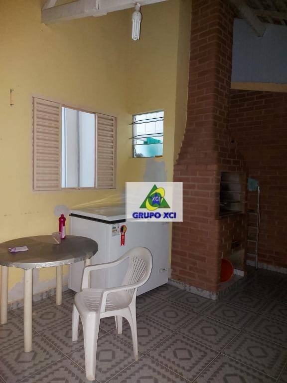 Casa à venda com 3 quartos, 155m² - Foto 5