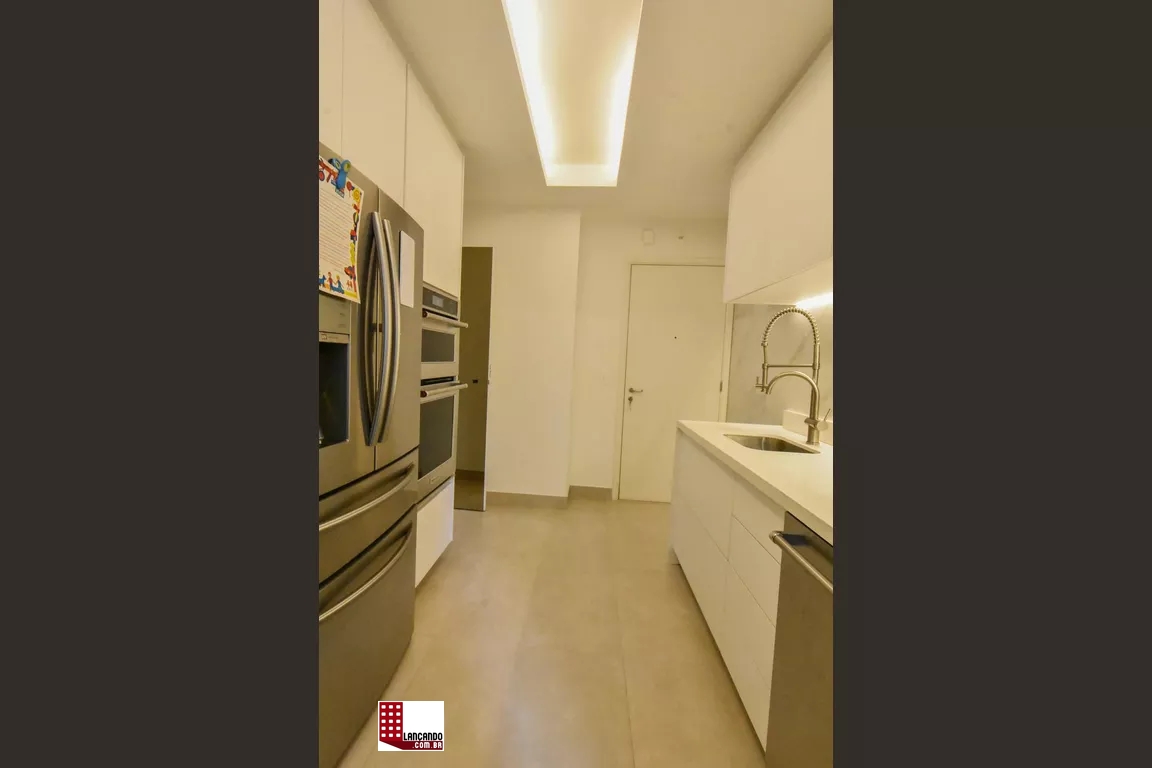 Apartamento à venda com 3 quartos, 144m² - Foto 3