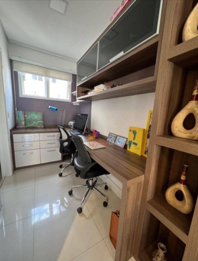 Apartamento à venda com 3 quartos, 156m² - Foto 3