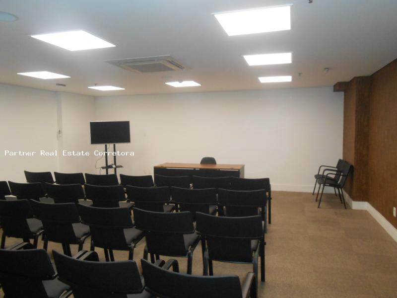 Conjunto Comercial-Sala à venda com 1 quarto, 252m² - Foto 25