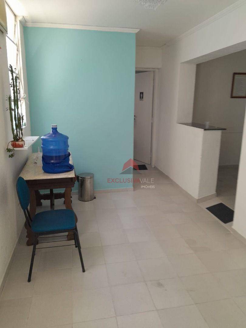 Casa à venda com 4 quartos, 585m² - Foto 15