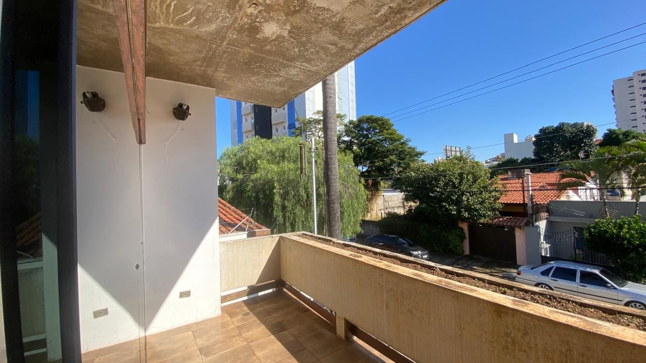 Casa para alugar com 4 quartos, 437m² - Foto 24
