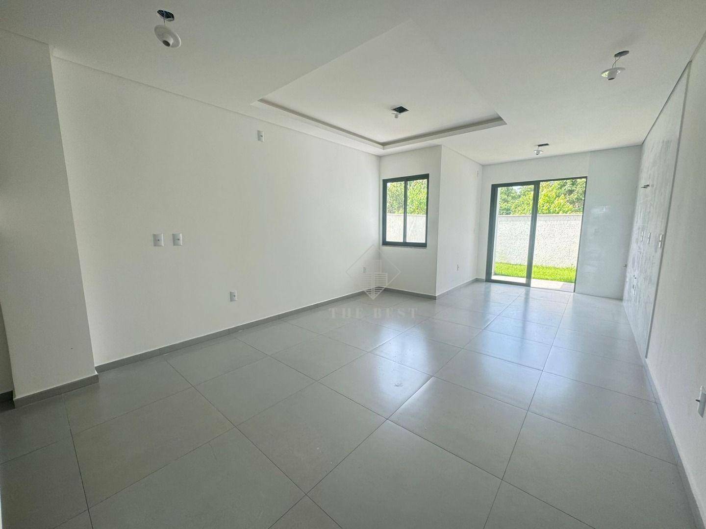 Sobrado à venda com 3 quartos, 117m² - Foto 1