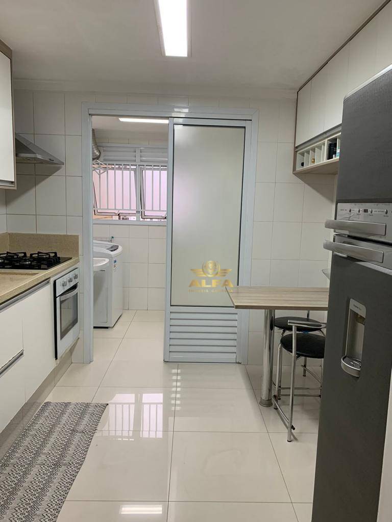 Apartamento à venda com 3 quartos, 118m² - Foto 6