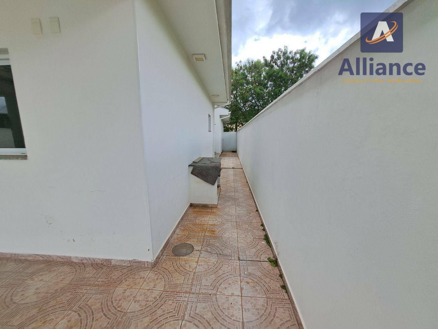 Casa de Condomínio para alugar com 3 quartos, 290m² - Foto 22