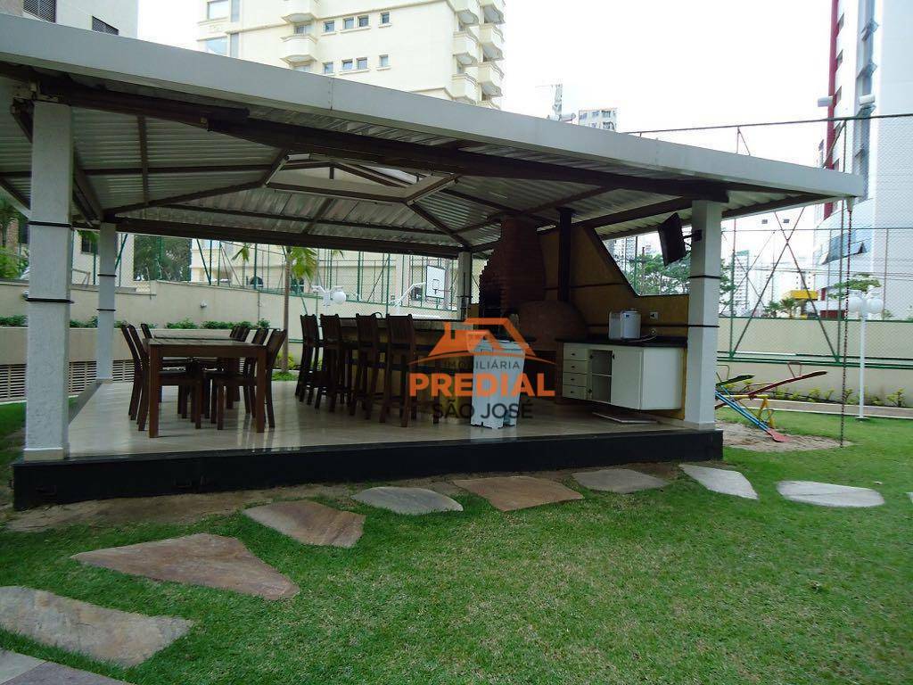 Apartamento à venda com 2 quartos, 75m² - Foto 20