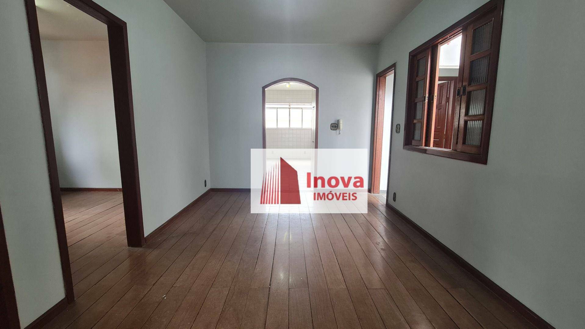 Casa à venda com 6 quartos, 300m² - Foto 29