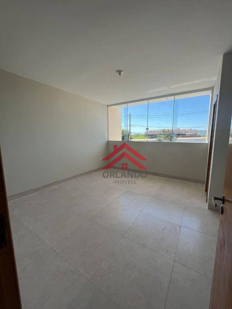 Sobrado à venda com 3 quartos, 100m² - Foto 1