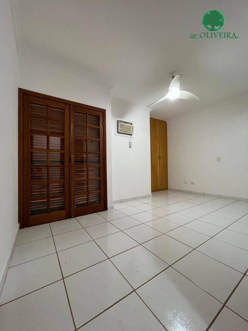 Chácara à venda com 4 quartos, 550m² - Foto 14