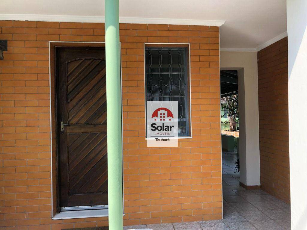 Casa à venda com 4 quartos, 200m² - Foto 4