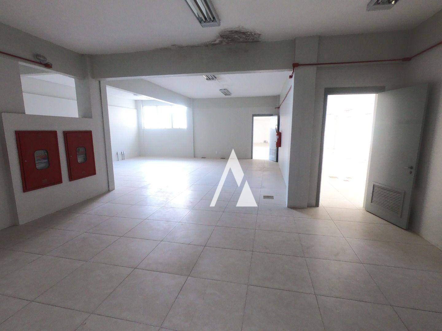 Prédio Inteiro para alugar, 900m² - Foto 32