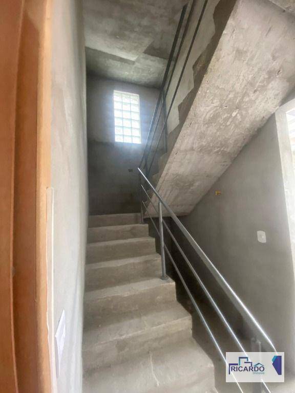 Sobrado à venda com 3 quartos, 250M2 - Foto 7