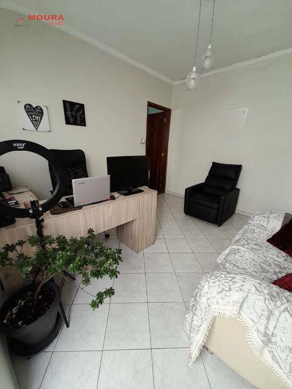 Sobrado à venda com 2 quartos, 190m² - Foto 1