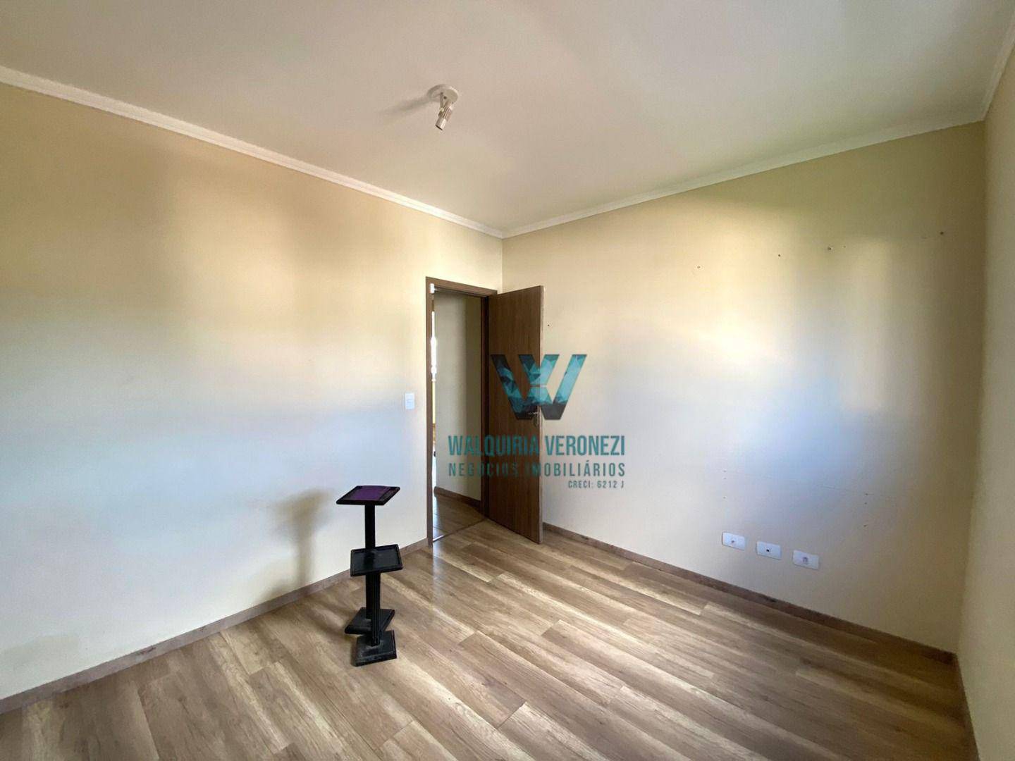 Apartamento à venda e aluguel com 3 quartos, 95m² - Foto 9