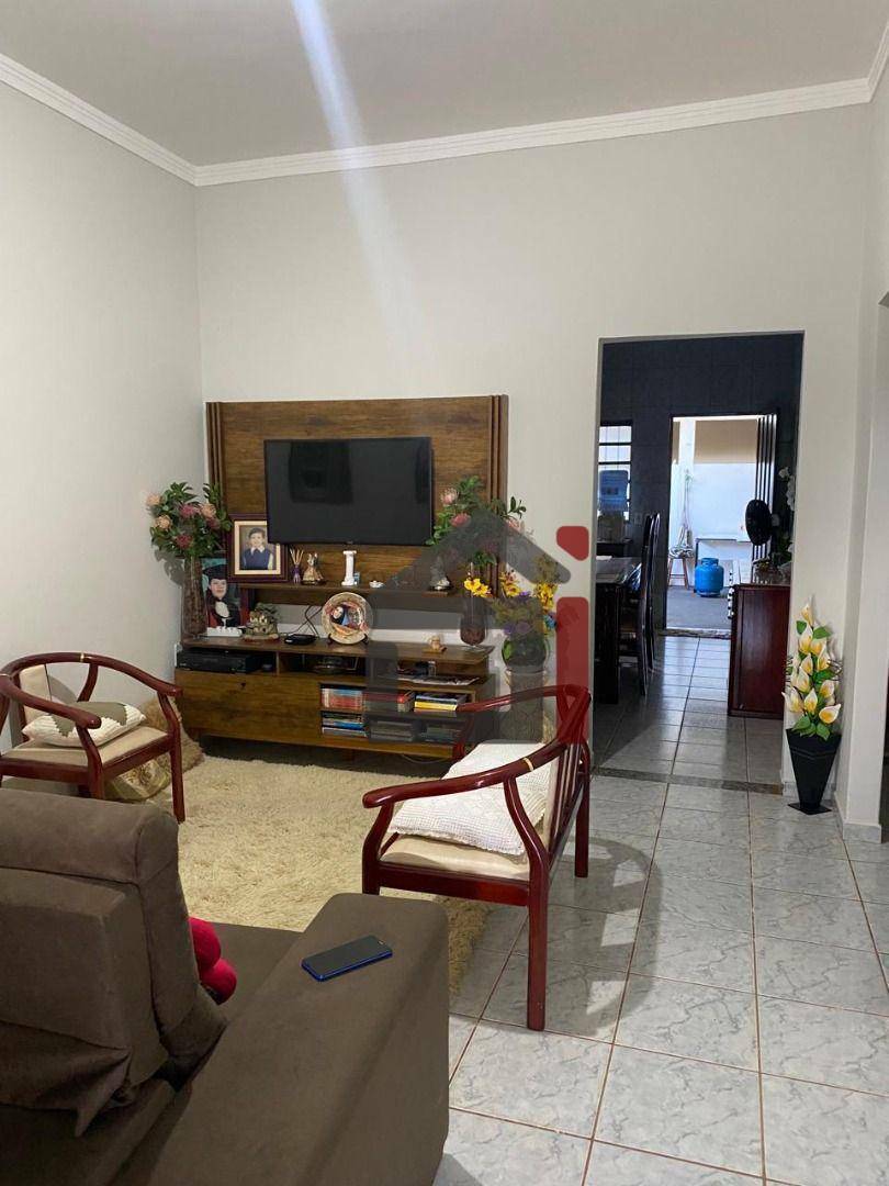 Casa à venda com 2 quartos, 135m² - Foto 4