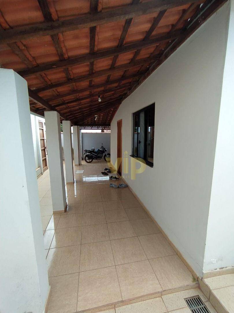 Casa à venda com 3 quartos, 200m² - Foto 10
