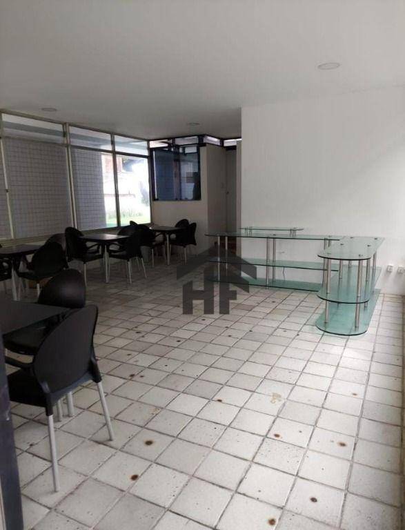 Apartamento à venda com 3 quartos, 162m² - Foto 3