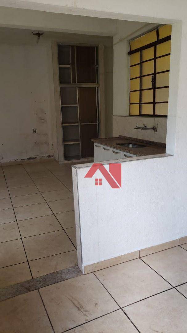 Casa à venda com 3 quartos, 100m² - Foto 14