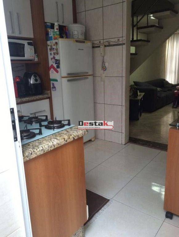 Sobrado à venda com 2 quartos, 82m² - Foto 16