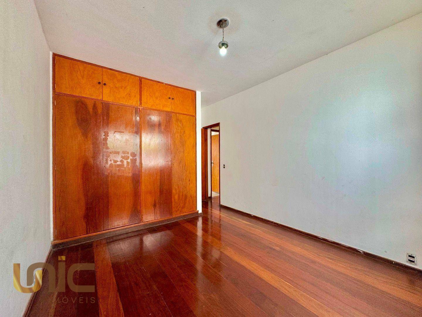 Casa à venda com 3 quartos, 100m² - Foto 17