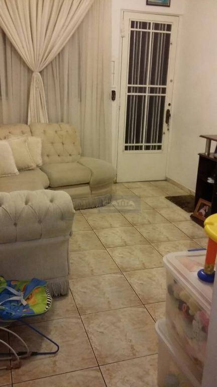 Sobrado à venda com 5 quartos, 160m² - Foto 2