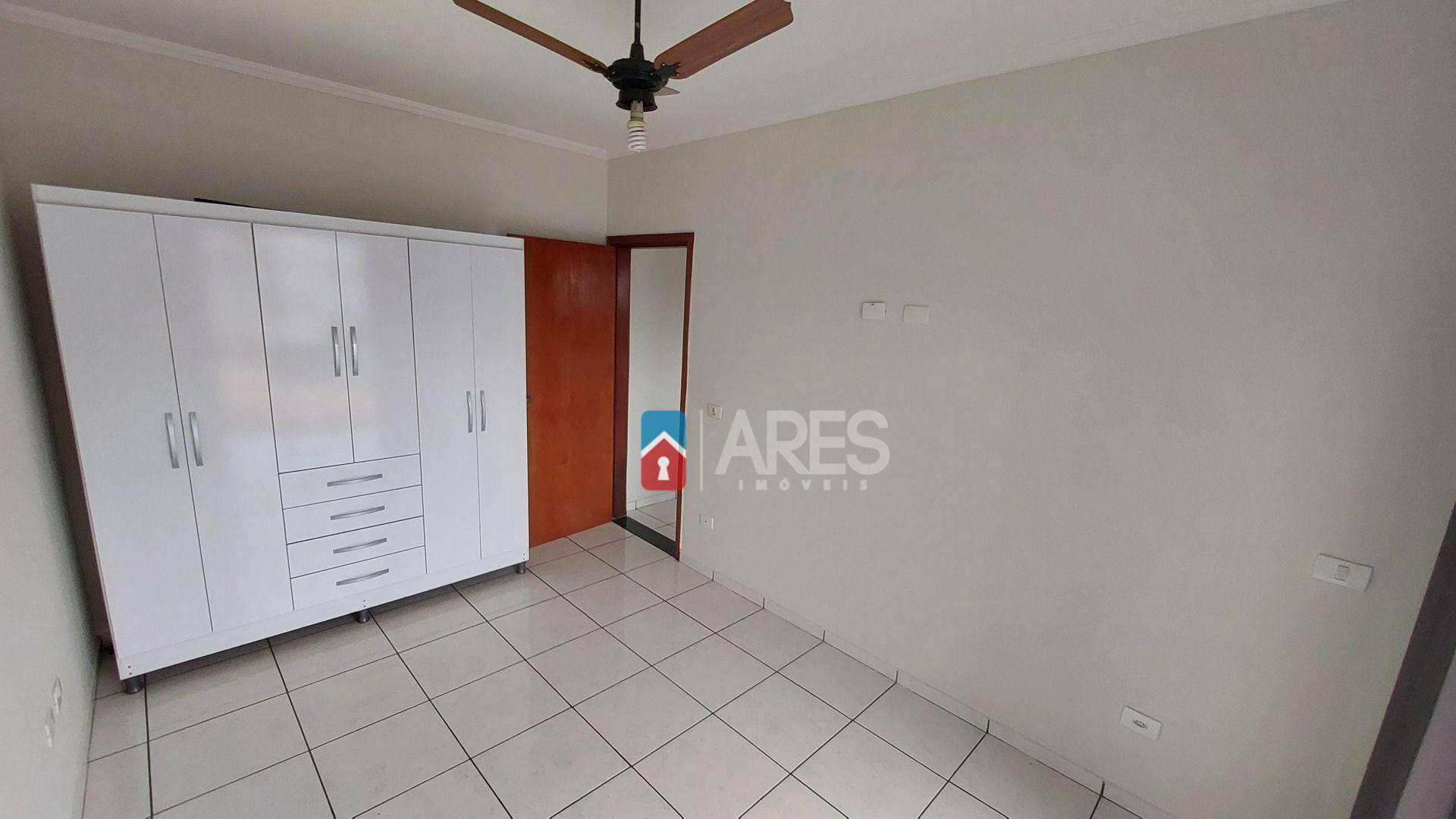 Casa para alugar com 2 quartos, 110m² - Foto 14