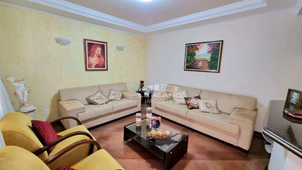 Casa à venda com 3 quartos, 205m² - Foto 7