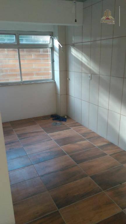 Apartamento à venda com 2 quartos, 61m² - Foto 6