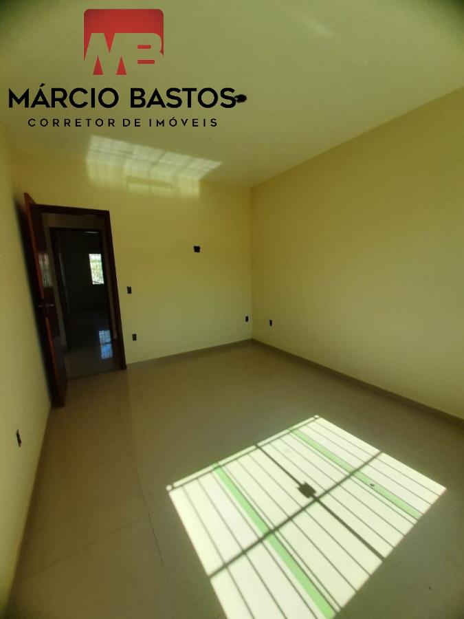 Casa à venda com 2 quartos, 80m² - Foto 8
