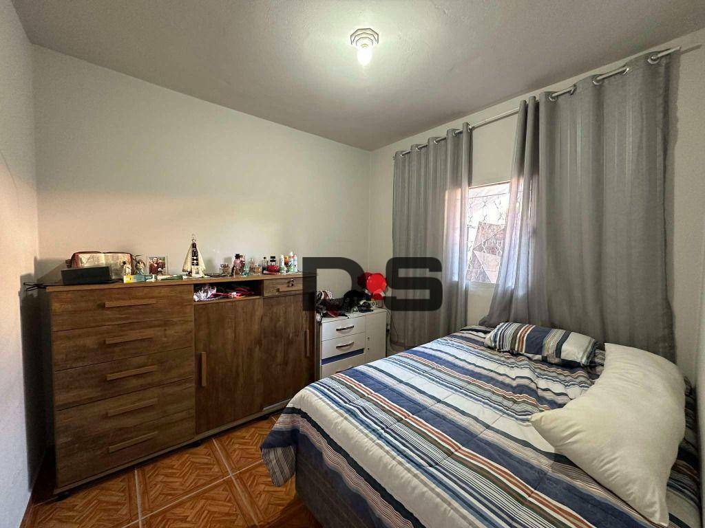 Casa à venda com 3 quartos, 188m² - Foto 13