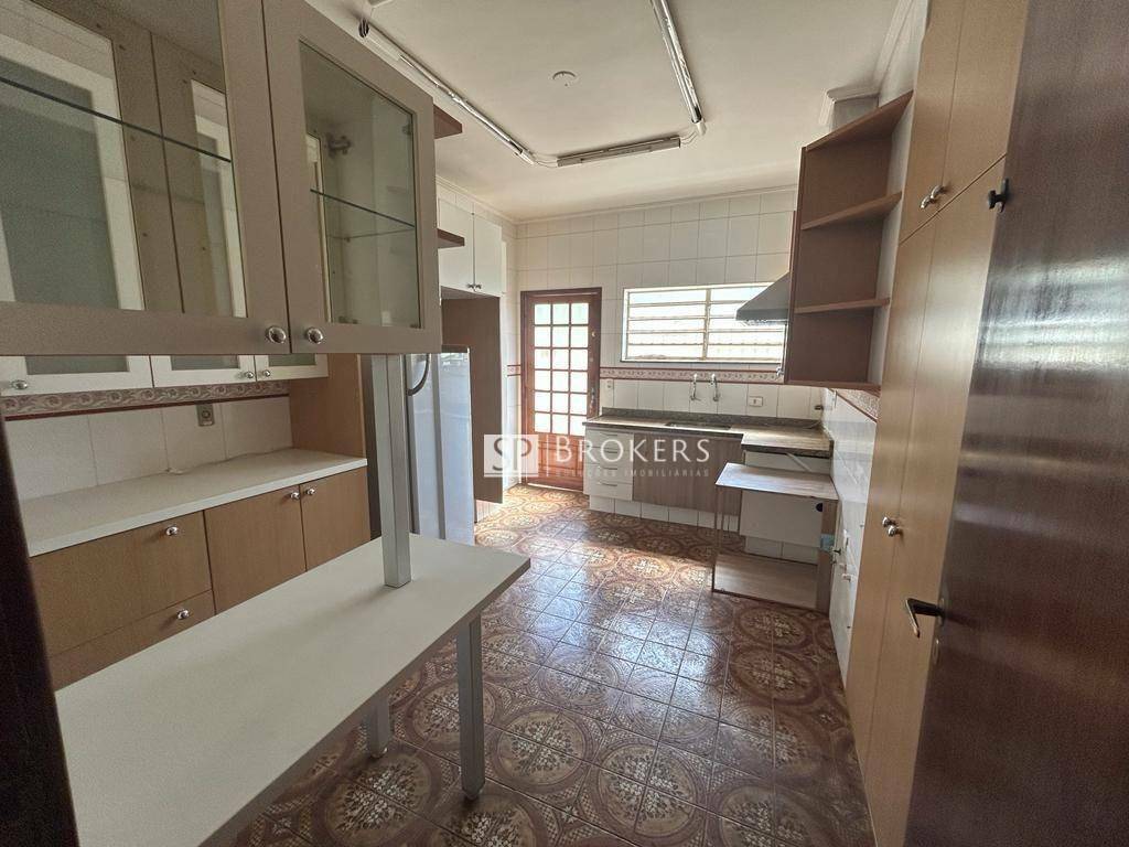 Casa à venda e aluguel com 3 quartos, 340m² - Foto 22