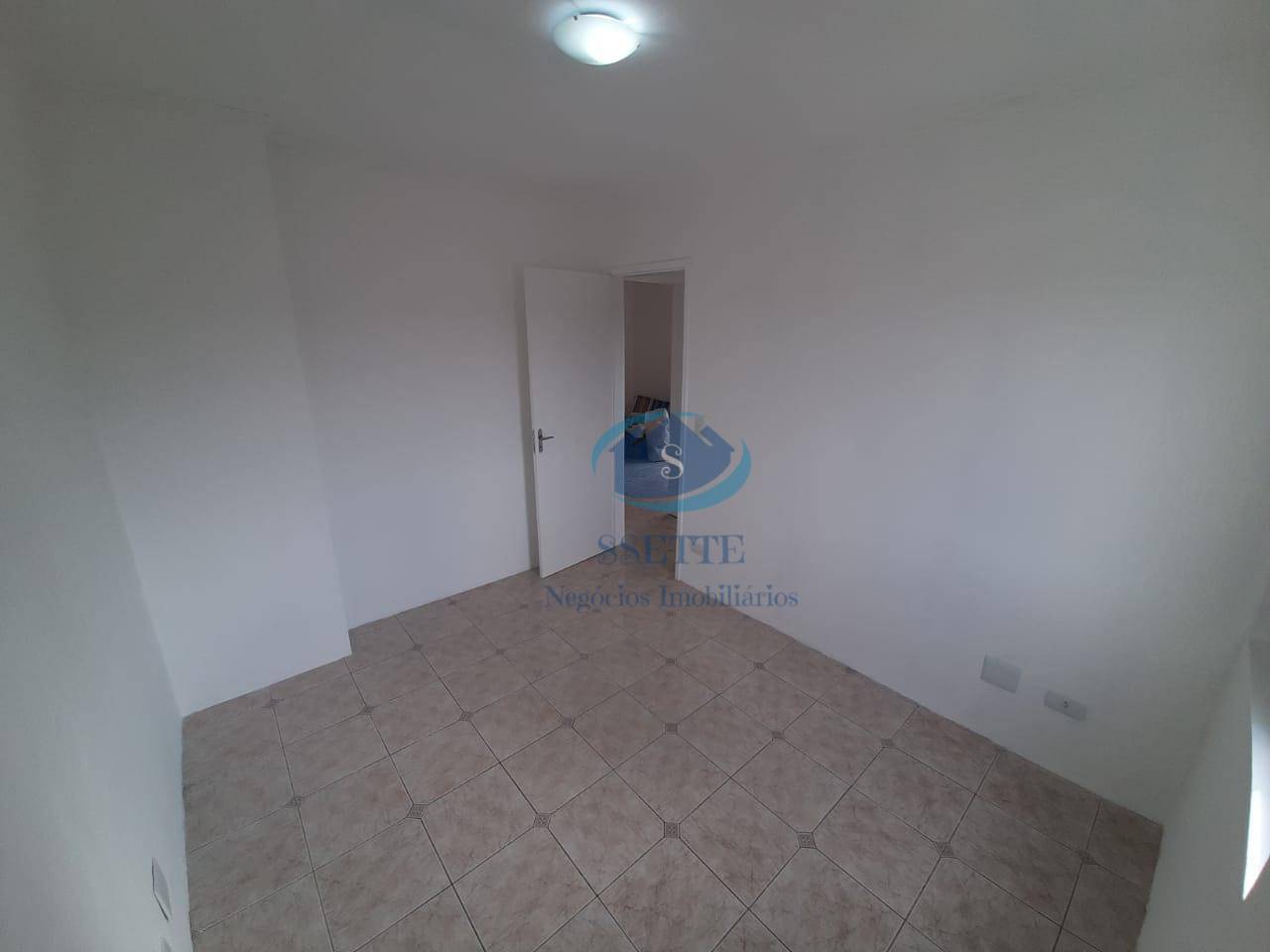 Apartamento à venda com 2 quartos, 71m² - Foto 4