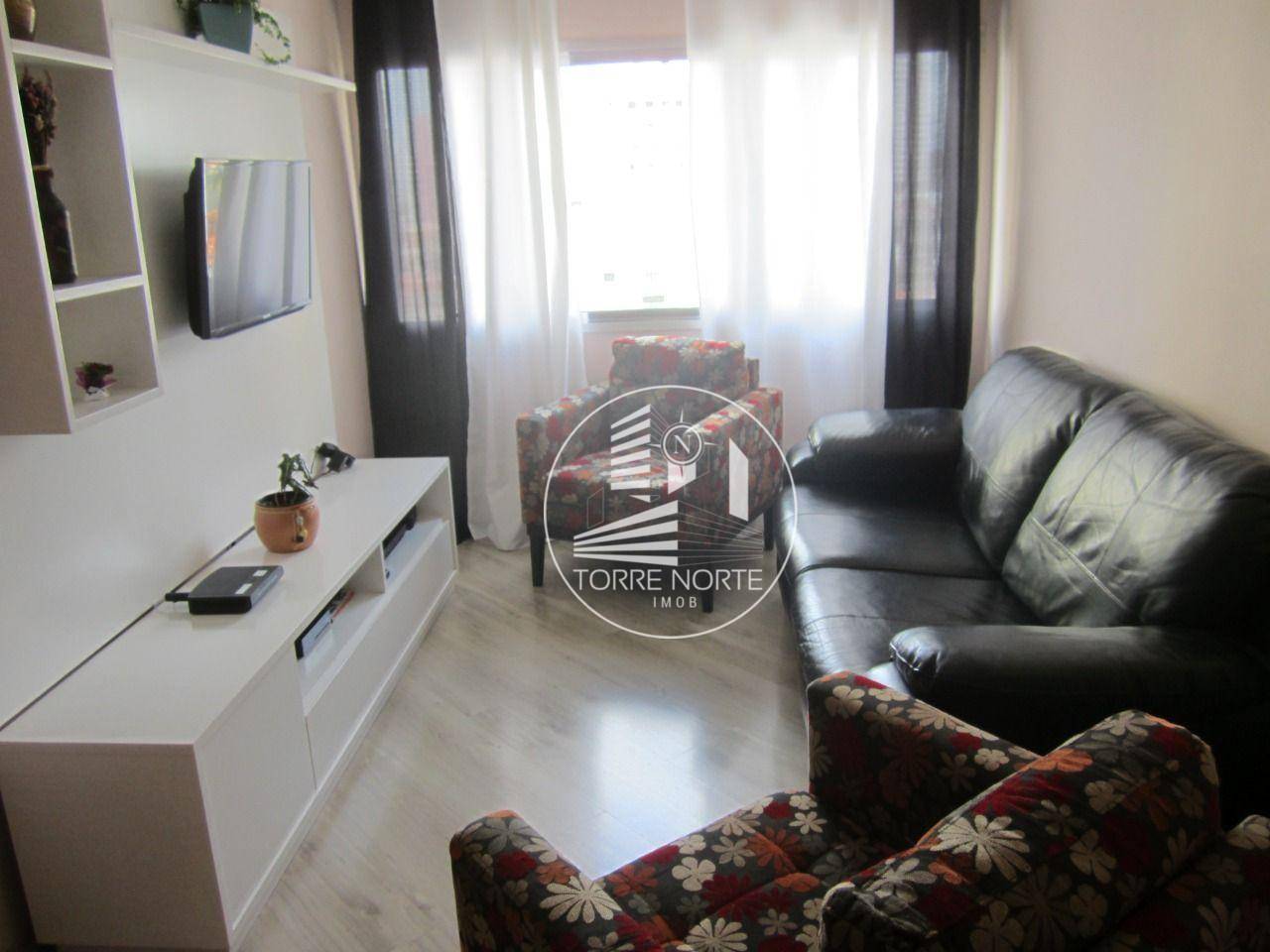 Apartamento à venda com 2 quartos, 70m² - Foto 2