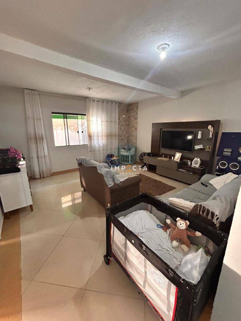 Casa à venda com 3 quartos, 174m² - Foto 2