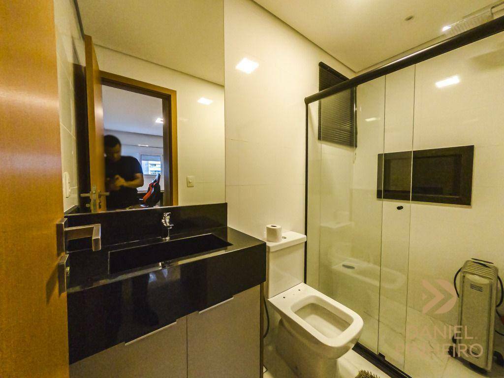 Apartamento à venda com 3 quartos, 147m² - Foto 25