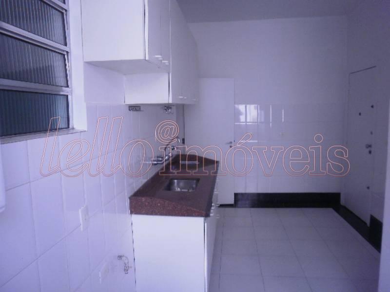 Apartamento para alugar com 2 quartos, 116m² - Foto 16