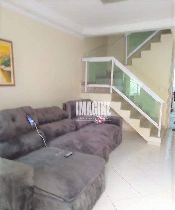 Sobrado à venda com 3 quartos, 99m² - Foto 4