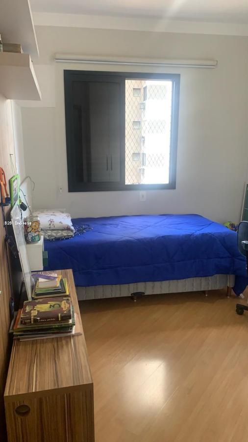 Apartamento à venda com 3 quartos, 87m² - Foto 15