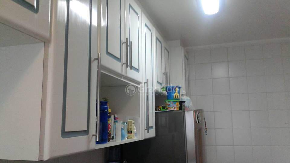 Apartamento à venda com 2 quartos, 73m² - Foto 9