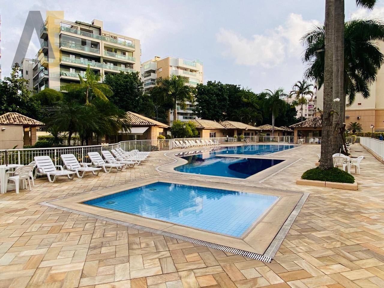 Apartamento à venda com 2 quartos, 64m² - Foto 21