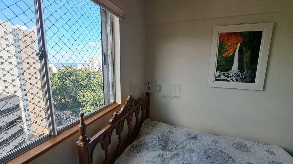 Apartamento à venda com 5 quartos, 240m² - Foto 23