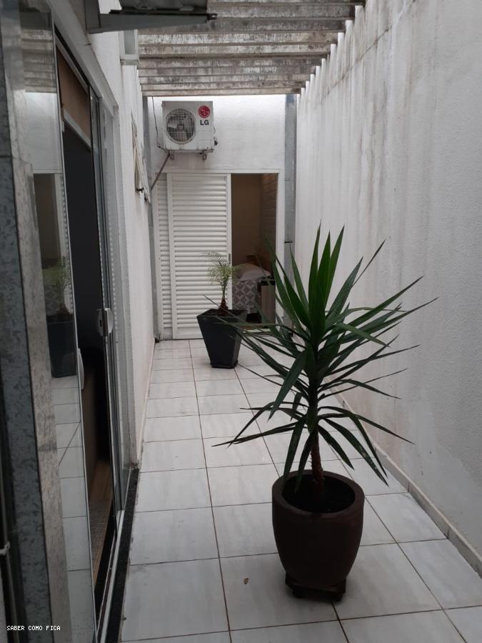 Casa à venda com 3 quartos, 300m² - Foto 13