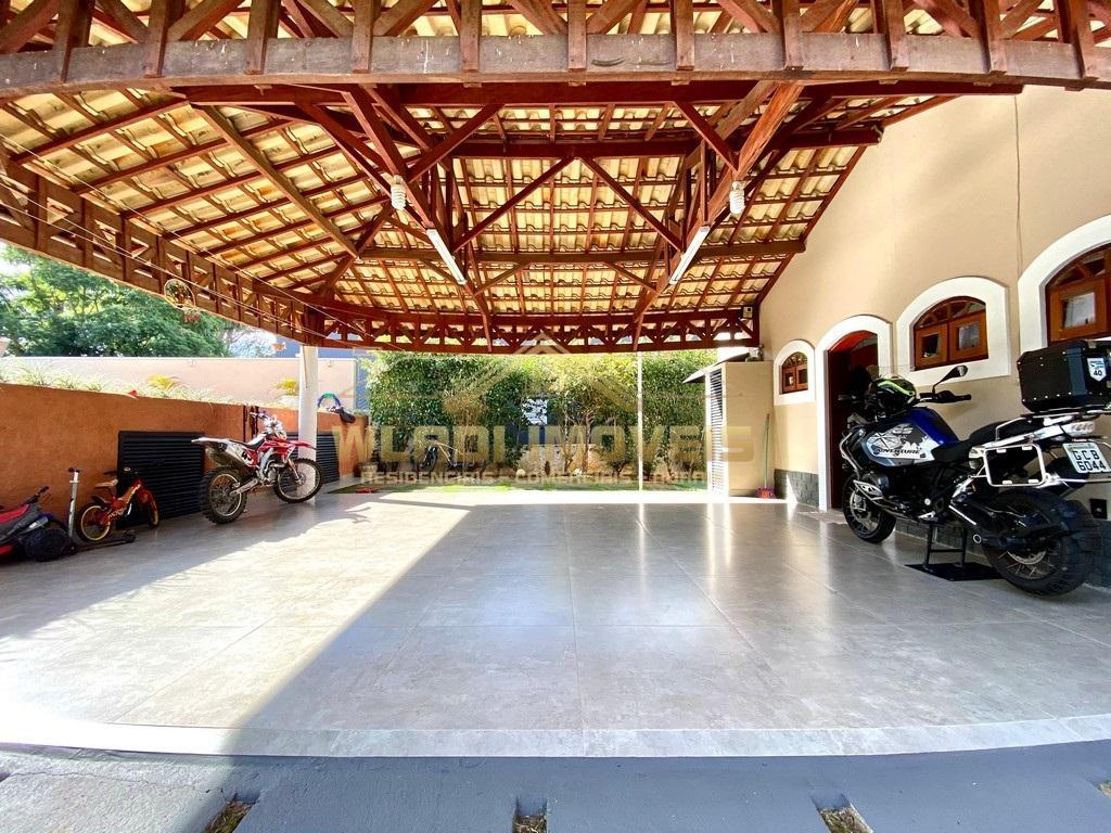 Casa de Condomínio à venda com 3 quartos, 600m² - Foto 10